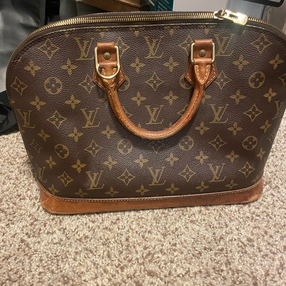 Louis Vuitton Handbags - Authentic Louis Vuitton alma hand bag